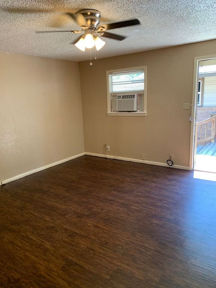 Claude Heights Apartments - Photo 3 of 7