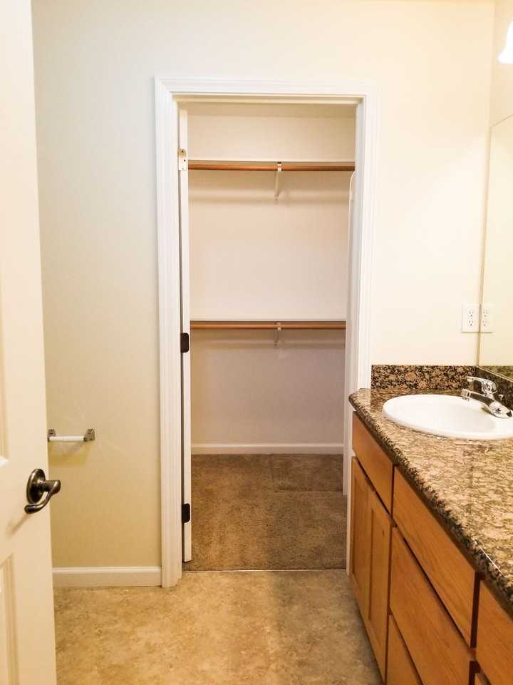 2517 Corona Ave #A - Photo 3 of 13