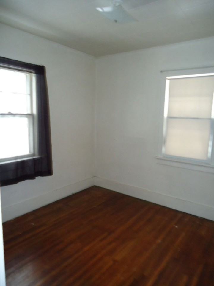 1033 Kern St - Photo 6 of 6