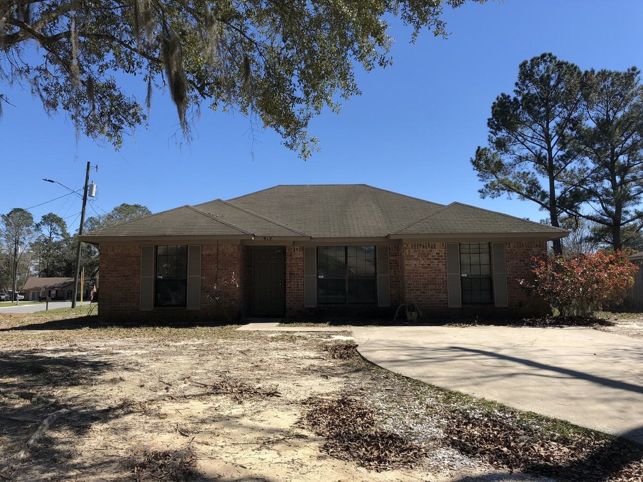 912 Granger Dr - Photo 2 of 13