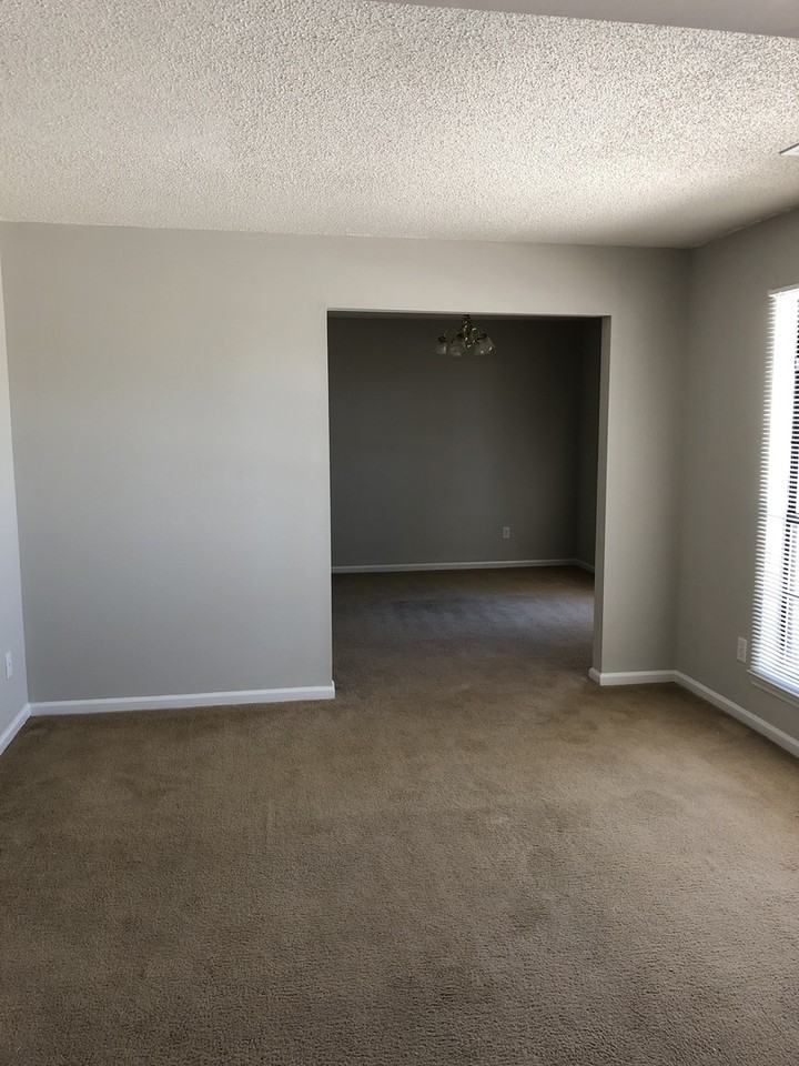912 Granger Dr - Photo 3 of 13