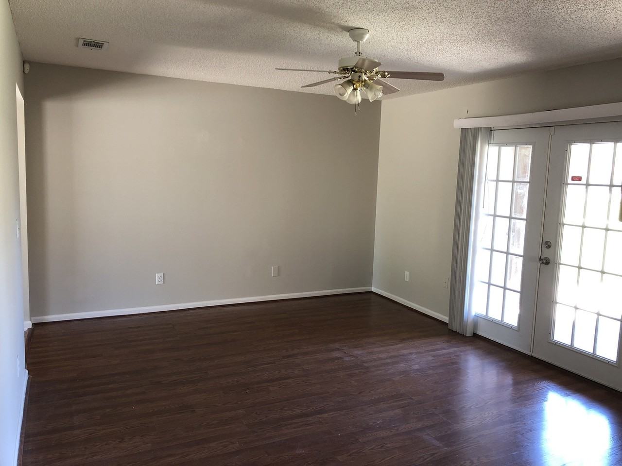 912 Granger Dr - Photo 5 of 13