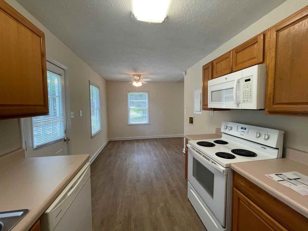 264 Osceola Ave - Photo 5 of 12