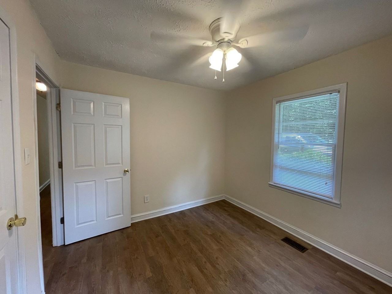 264 Osceola Ave - Photo 7 of 12