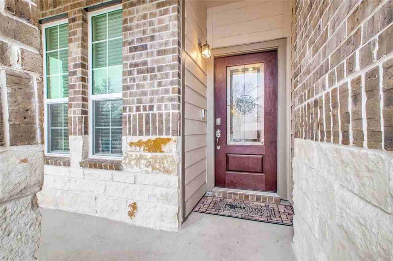4258 Mcgregor Bluff Ln - Photo 3 of 36