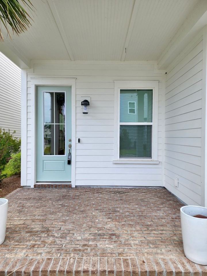 1278 Max Ln - Photo 3 of 29