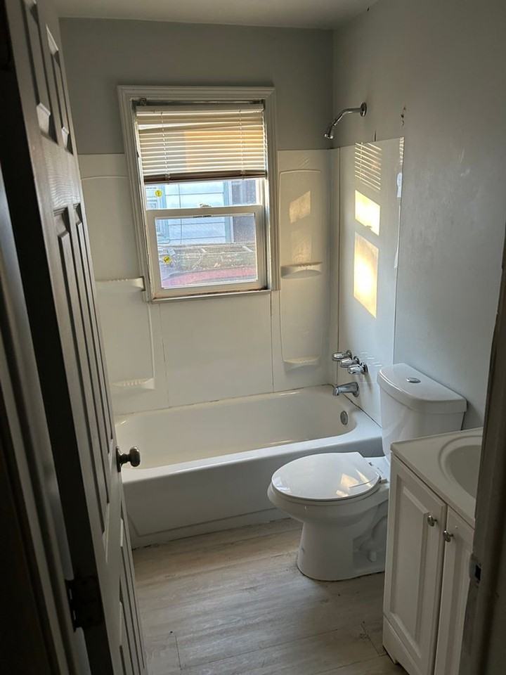 18635 Beland Street - Photo 3 of 31