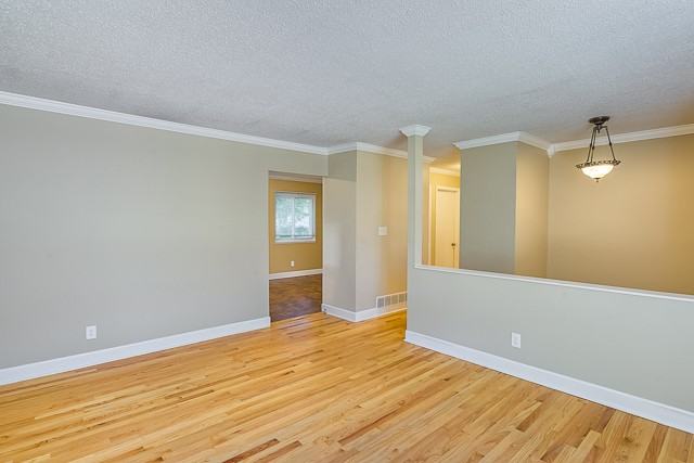 2135 Winewood Ave - Photo 5 of 18