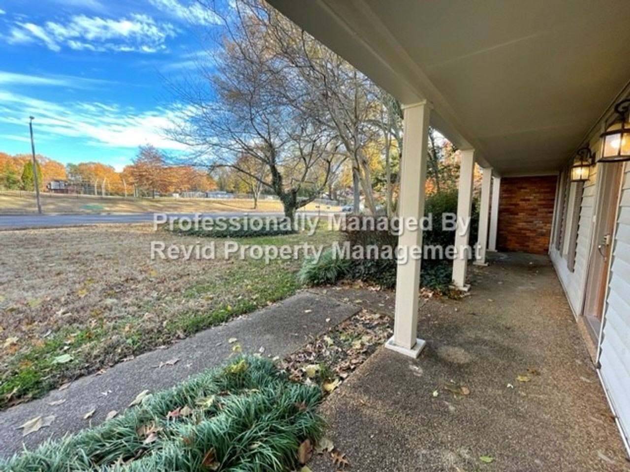 99 Perkins Ext - Photo 3 of 50