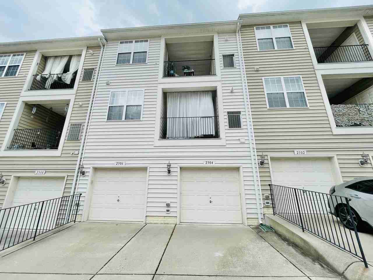 2304 Margraf Cir - Photo 2 of 26