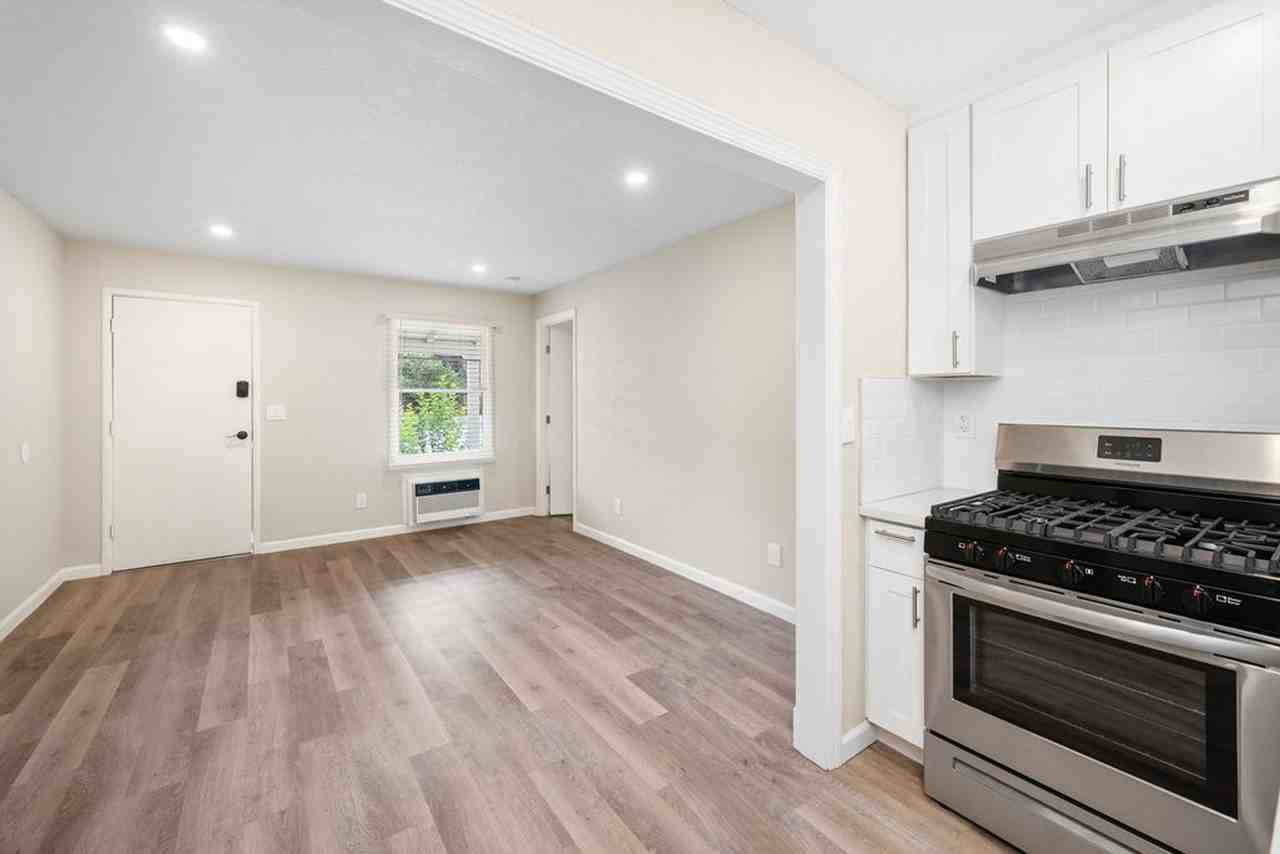 5480 Capistrano - Photo 7 of 20