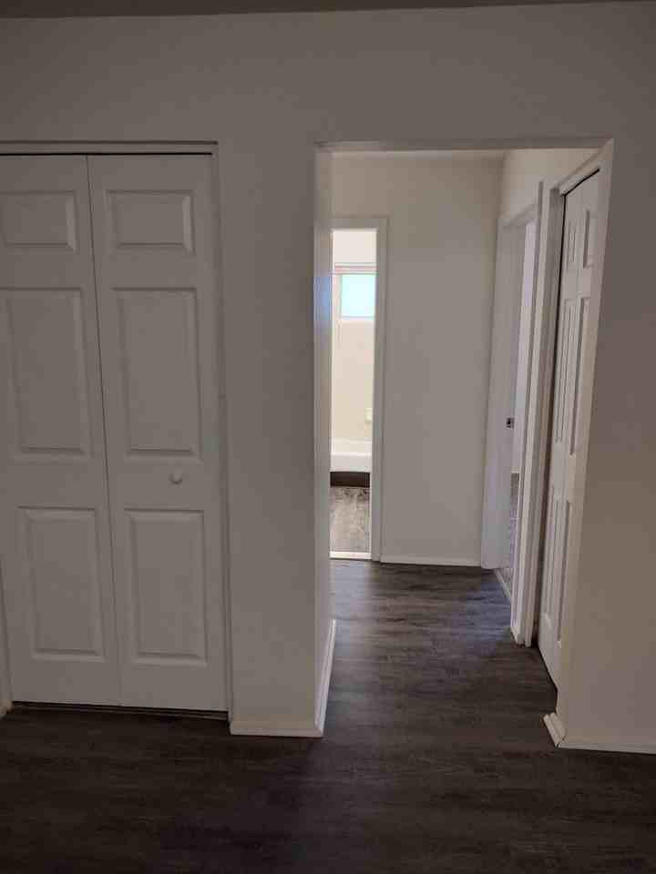 Parkview Manor Apartments - Photo 7 of 28