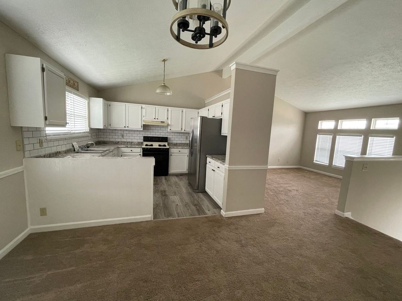 3345 Sibley Ln - Photo 6 of 14