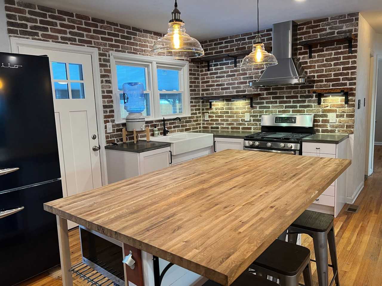 4850 S Washington St - Photo 6 of 19