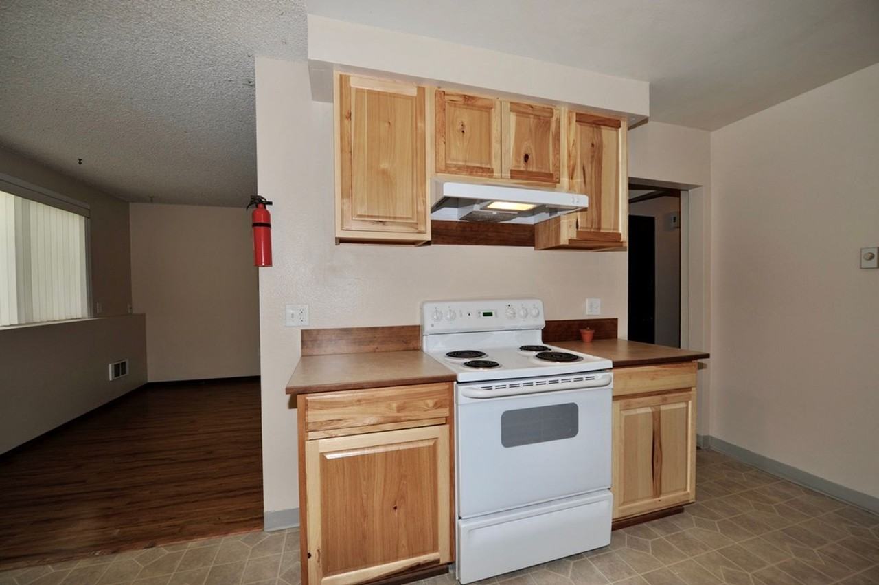 2201 N Spokane St #4 - Photo 7 of 21