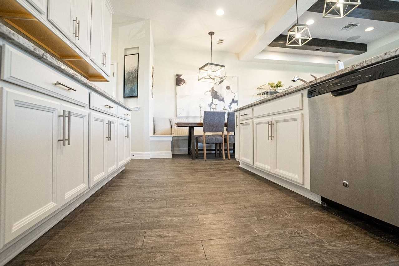 930 930 Umbria Lane - Photo 6 of 39