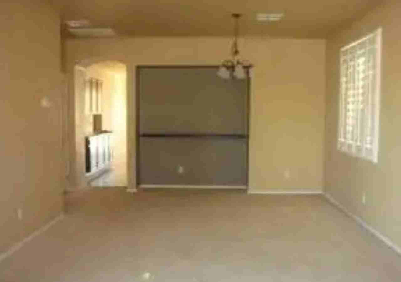 14571 W Poinsettia Dr - Photo 3 of 4