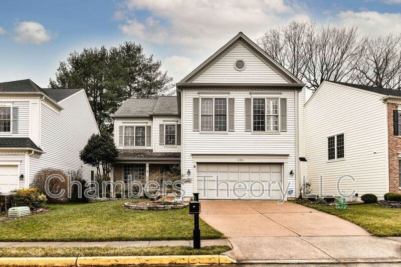 11913 Parkside Dr - Photo 3 of 50