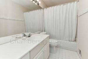 featured image of 11913 Parkside Dr