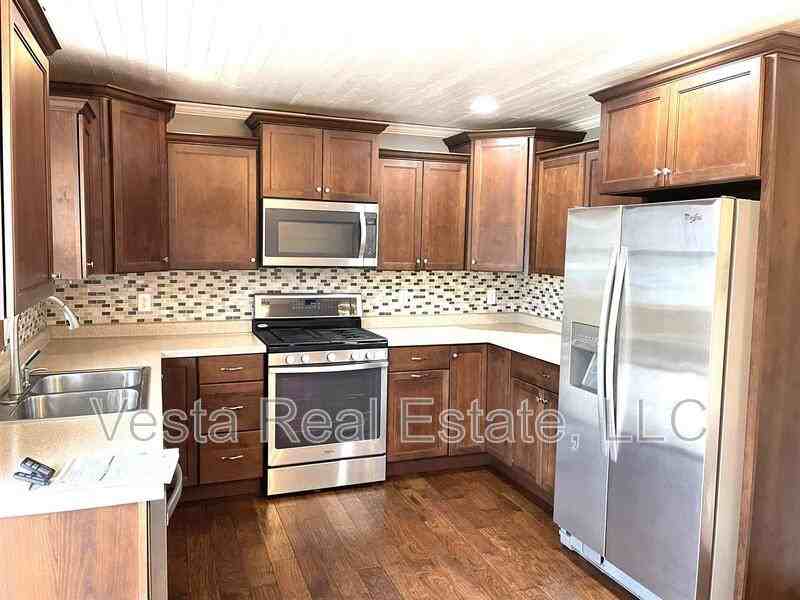 2417 Anchor Dr - Photo 2 of 13