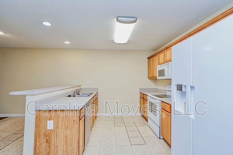 526 Seays Crest Dr - Photo 2 of 11