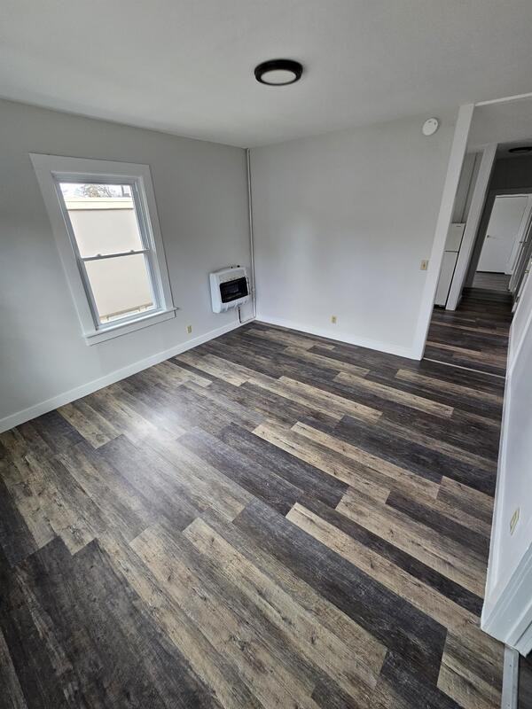 430 Liberty St - Photo 5 of 5