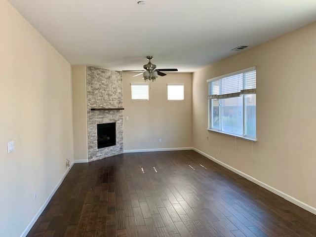 691 Embassy Circle - Photo 6 of 28