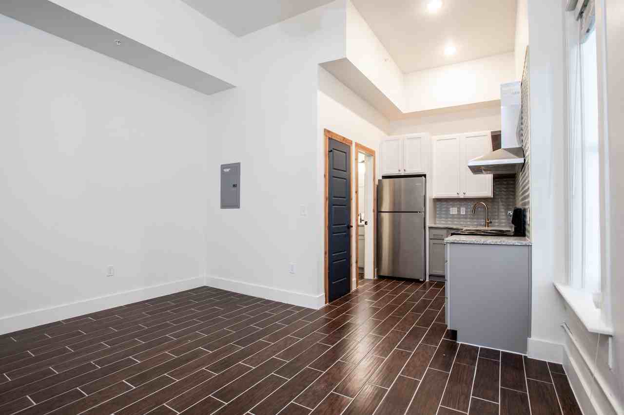 300 N. Main - Photo 3 of 30