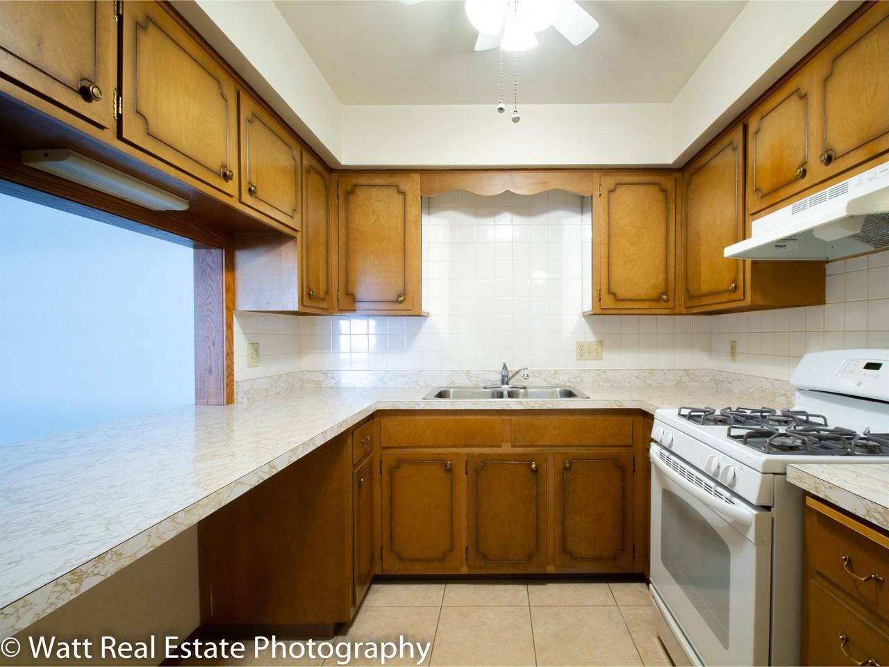 Carlson - Photo 4 of 7