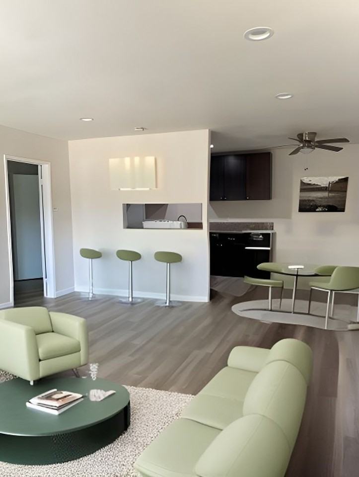 Silver Oaks Apartment Homes - Photo 4 of 34