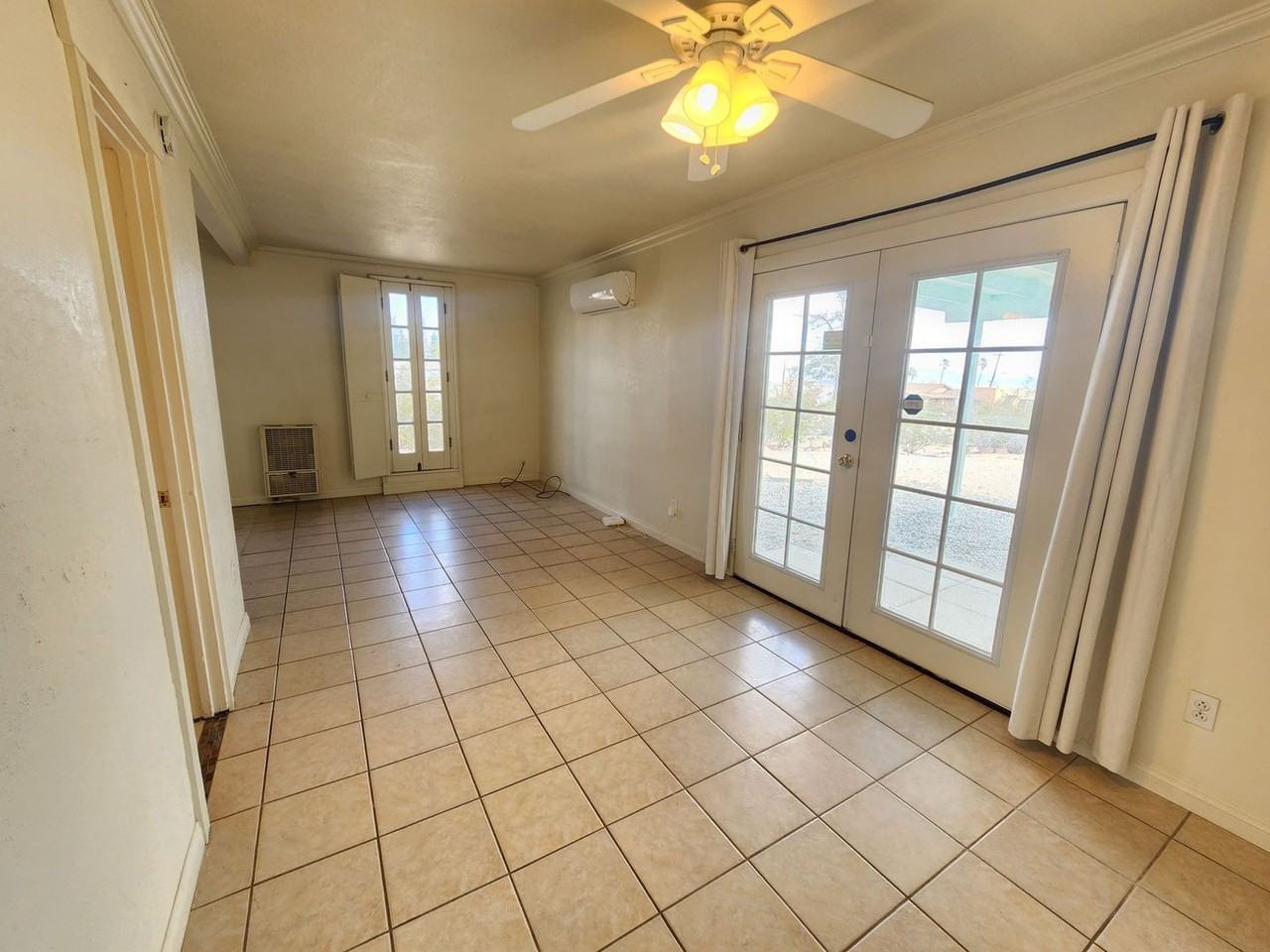 5762 Howard Way - Photo 4 of 14