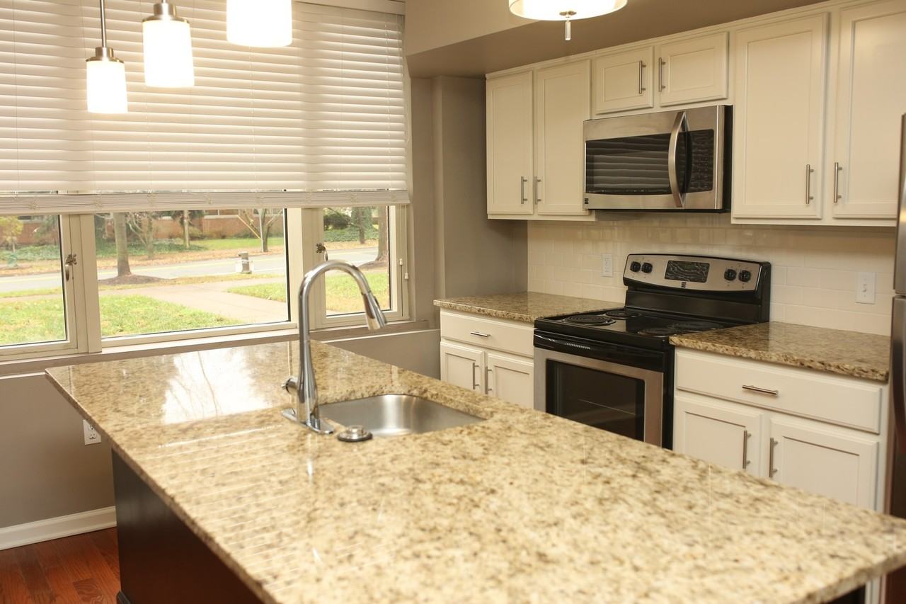 459 Locust Avenue - Photo 4 of 50