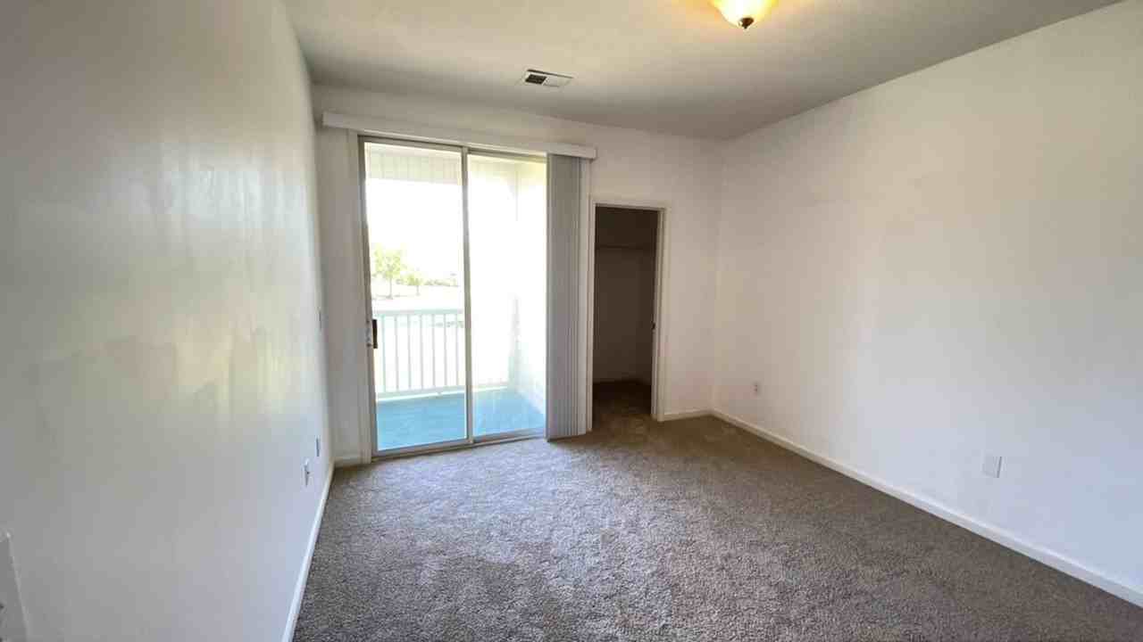 650 River Oaks Dr #46H - Photo 2 of 10