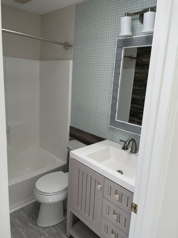 25 Honey Locust Circle - Photo 3 of 16