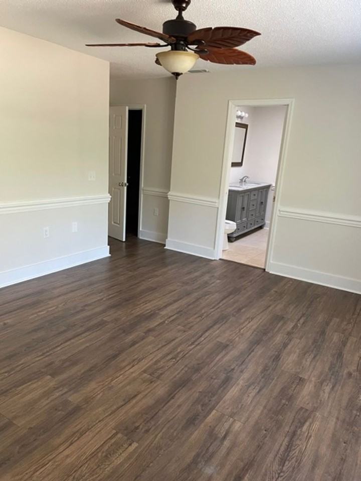 25 Honey Locust Circle - Photo 6 of 16