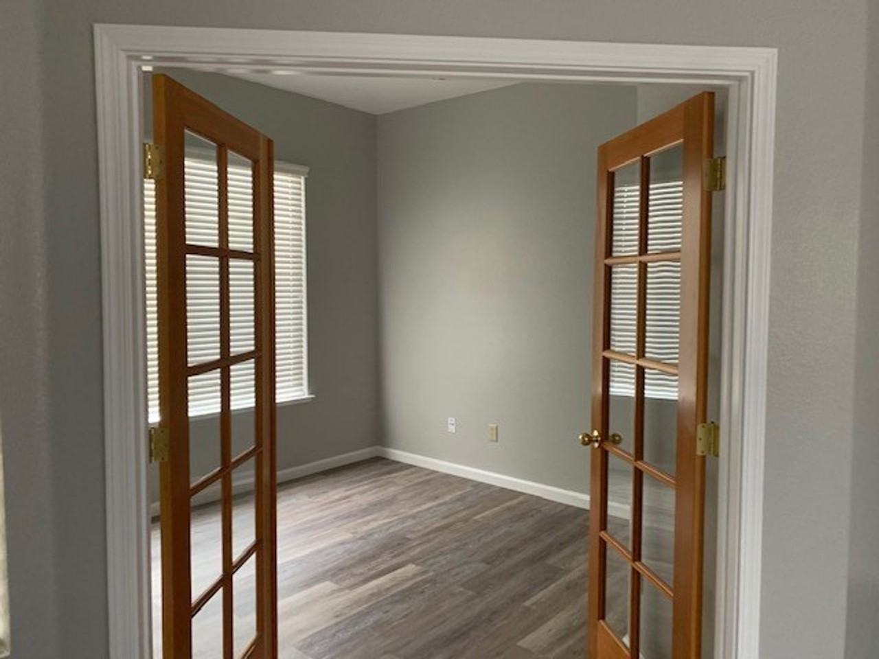 7425 Hunter Glen Dr - Photo 3 of 18