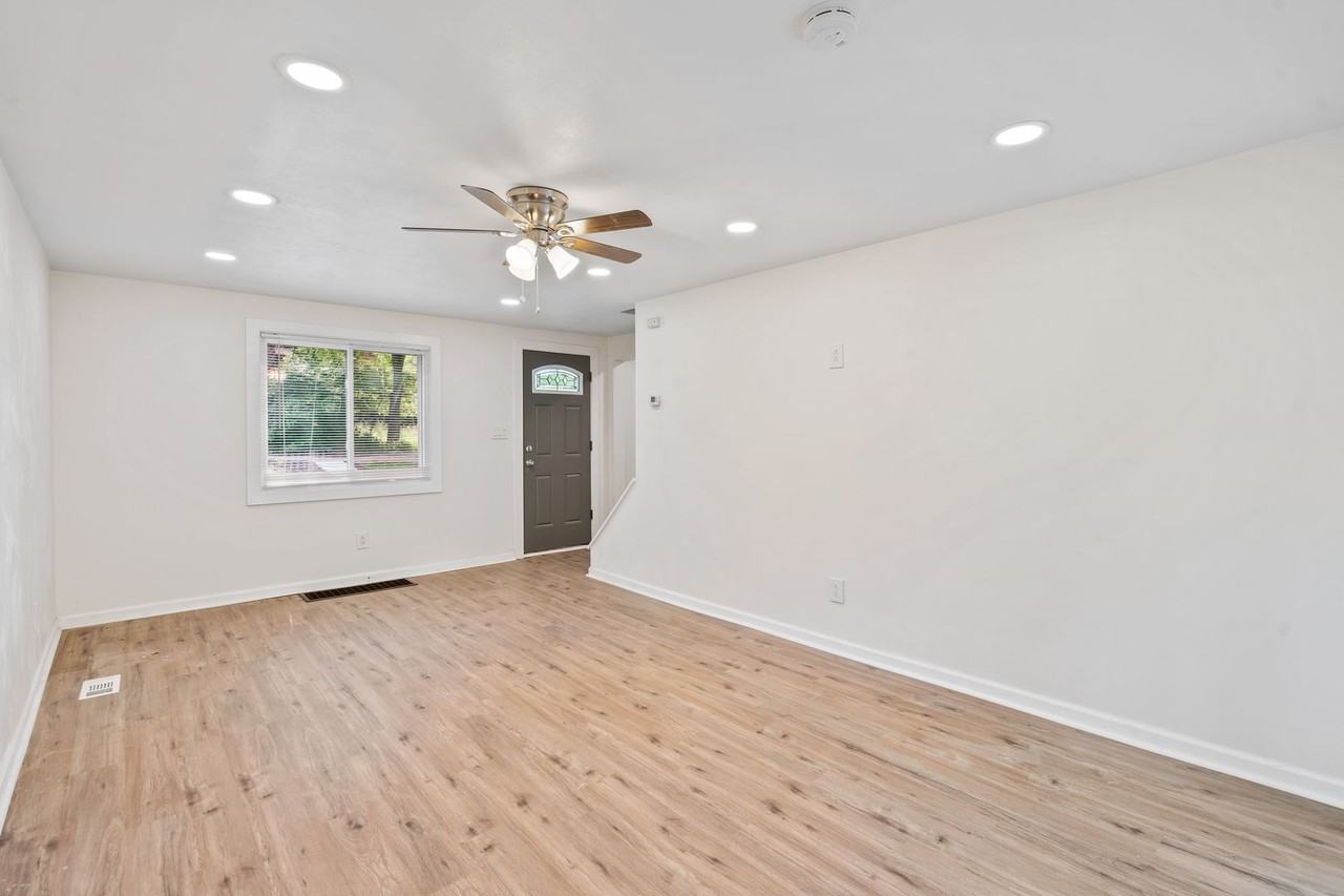 7919 Chaske St - Photo 3 of 19