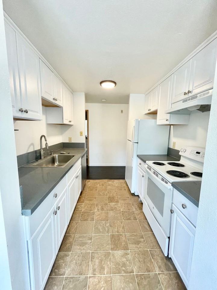 1151628 - The Masters Apartments - Photo 3 of 34