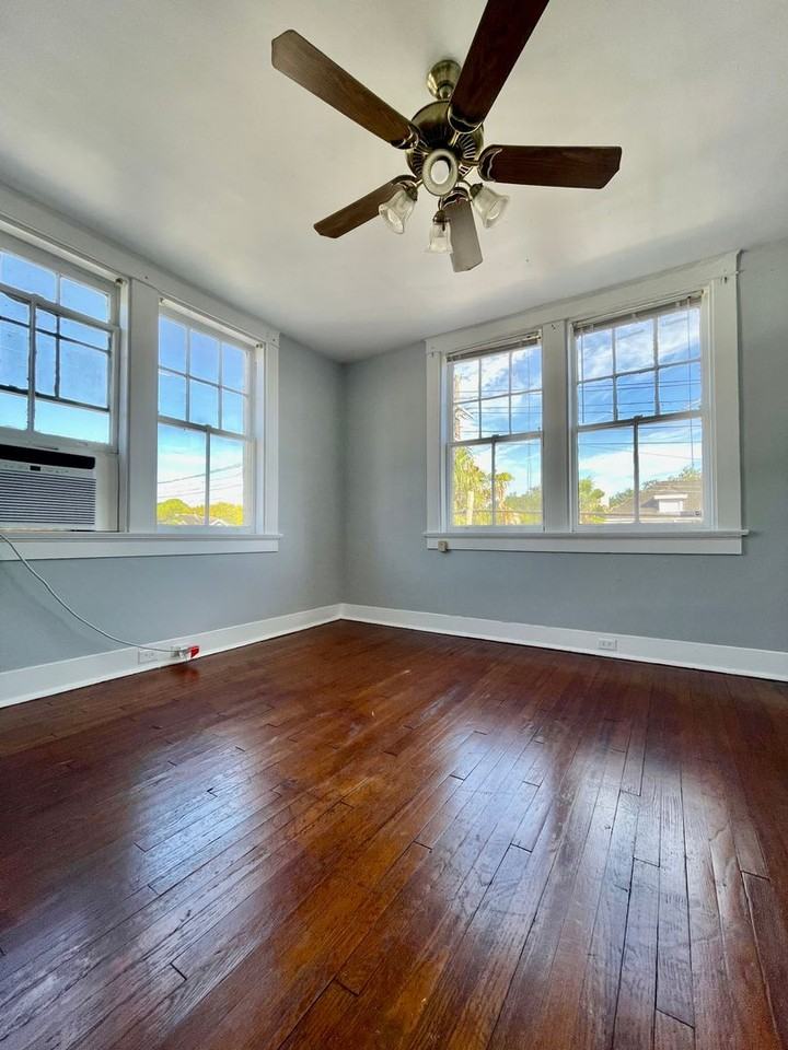 2324 Calhoun St #D - Photo 3 of 7