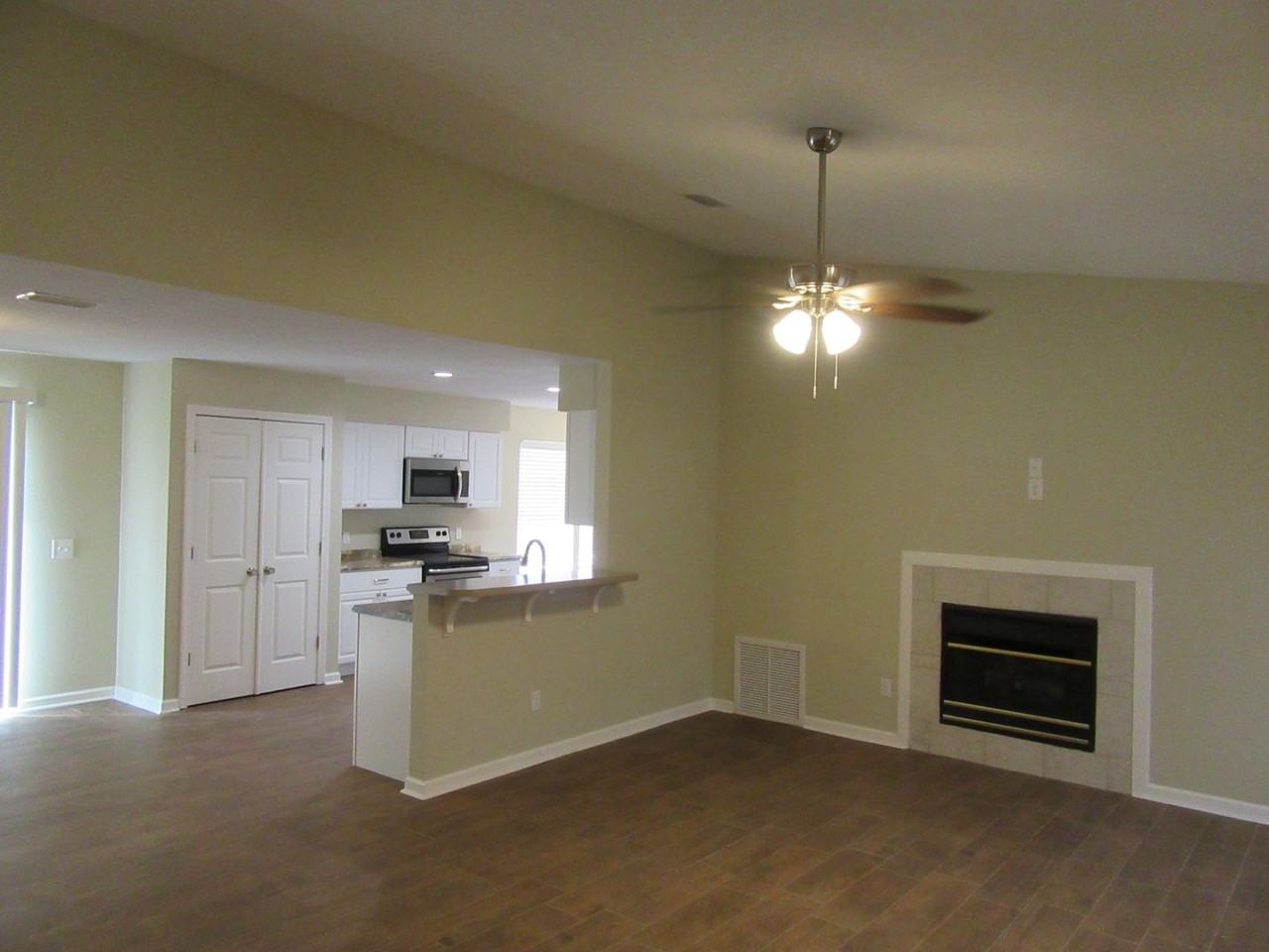 7302 Rodgers Drive - Photo 3 of 30