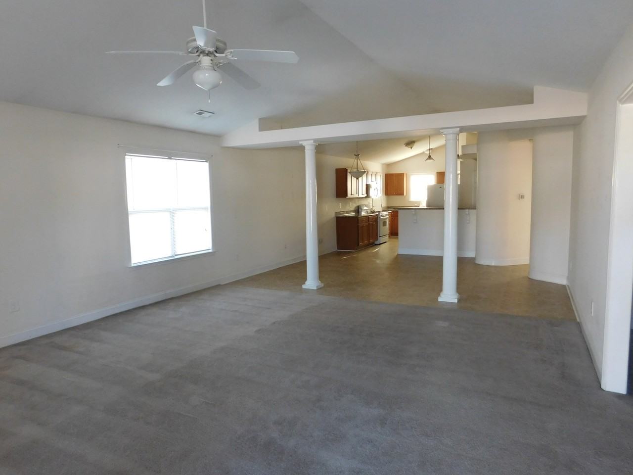 403 Elsmore Dr - Photo 3 of 23