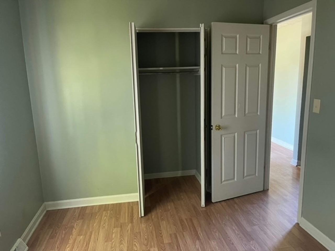 106 Cherrywood Dr - Photo 5 of 9