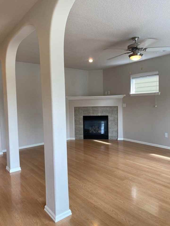 3311 Se Midvale Dr - Photo 5 of 31