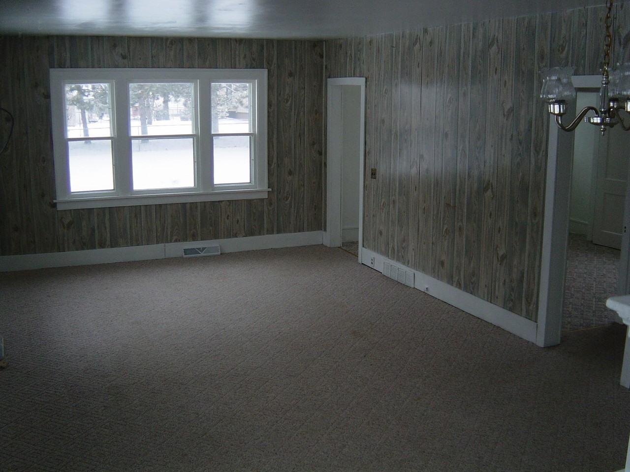 807 Se 14th St - Photo 2 of 6