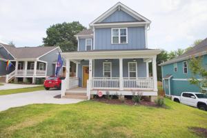 featured image of 114 E Enterprise St