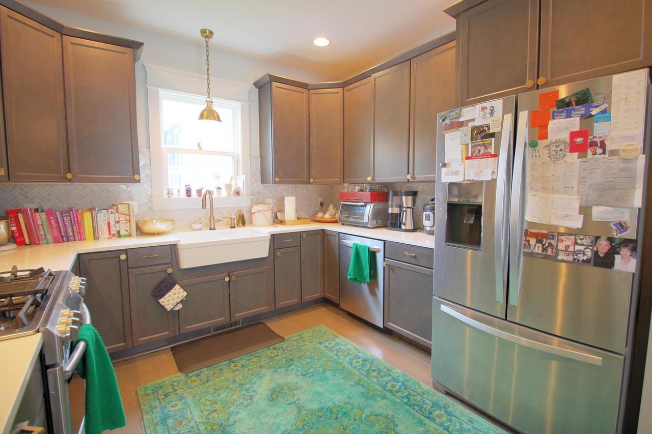 114 E Enterprise St - Photo 7 of 20