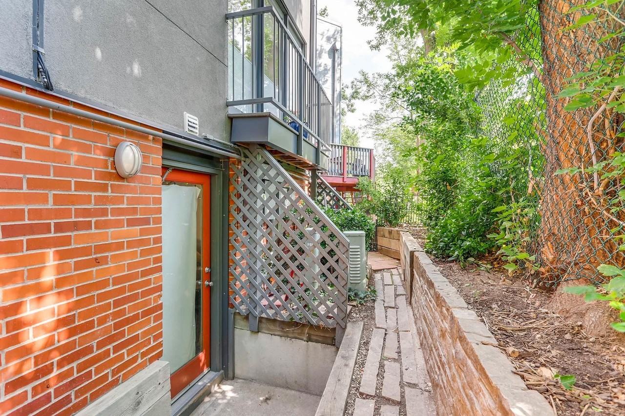 357 Pearl St - Photo 2 of 11