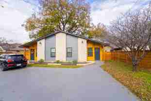 5702 Tracy Lynn Ln #B - Photo 1 of 1