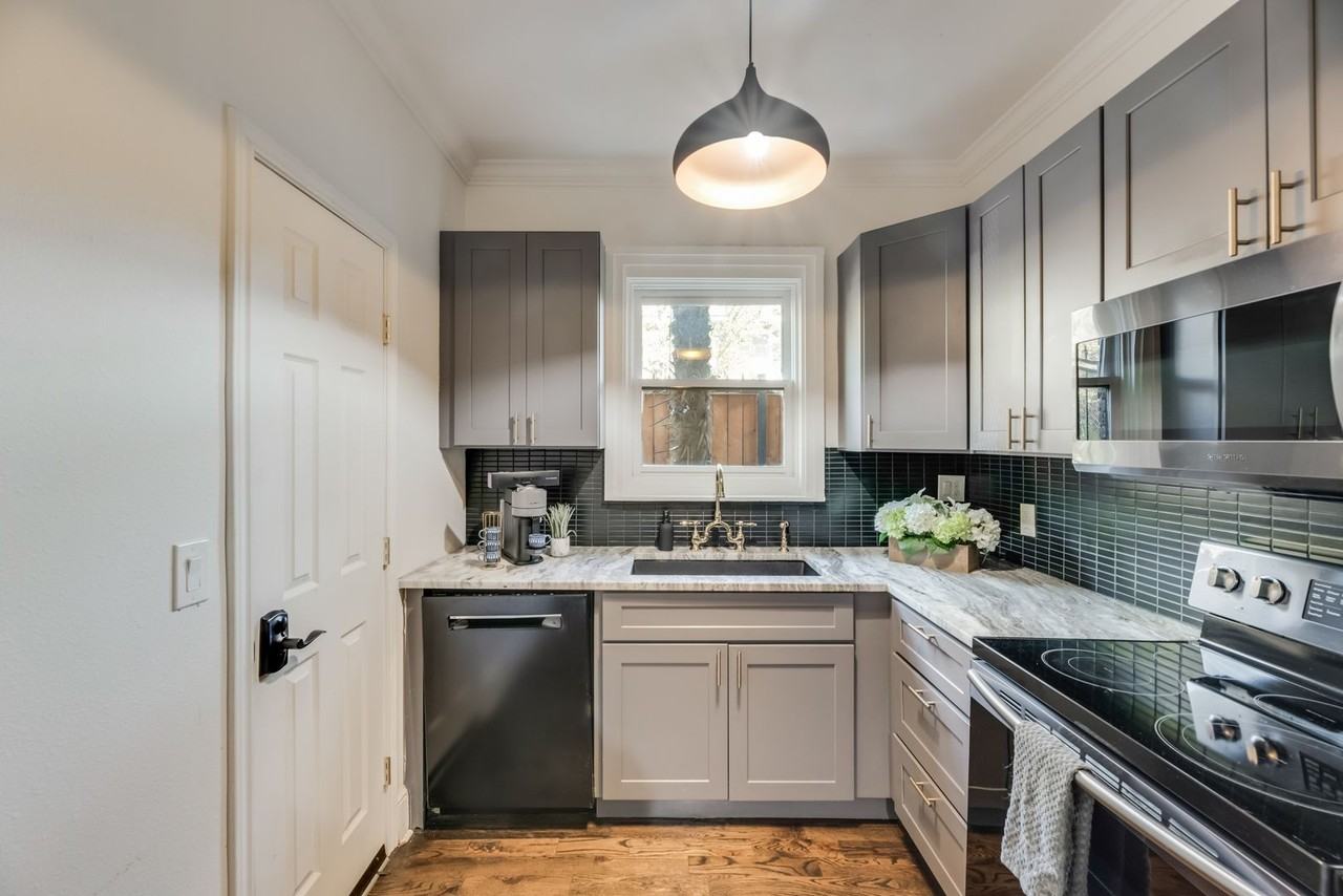 Spanish Villa - Photo 7 of 50