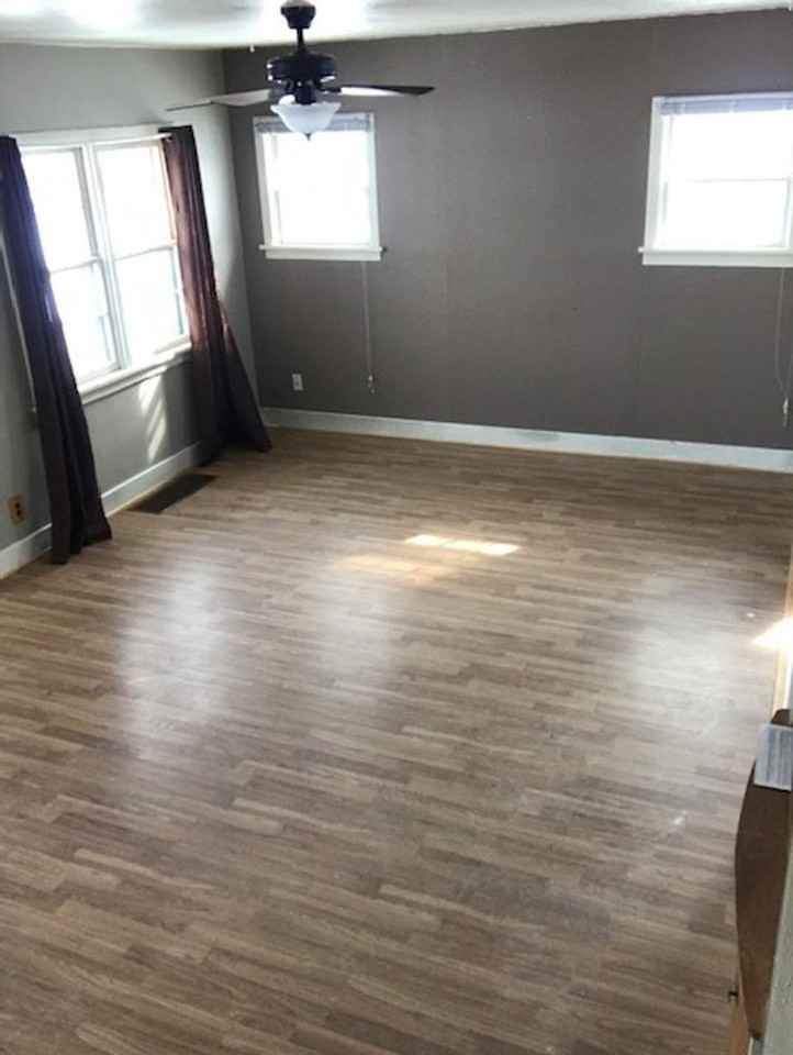 1016 12th St - Photo 4 of 17